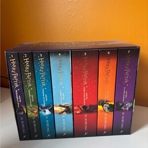 Harry Potter The Complete Collection with Bookcase (Children's Paperback)